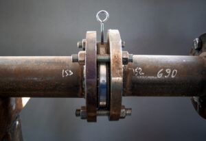 assembly of flange connections